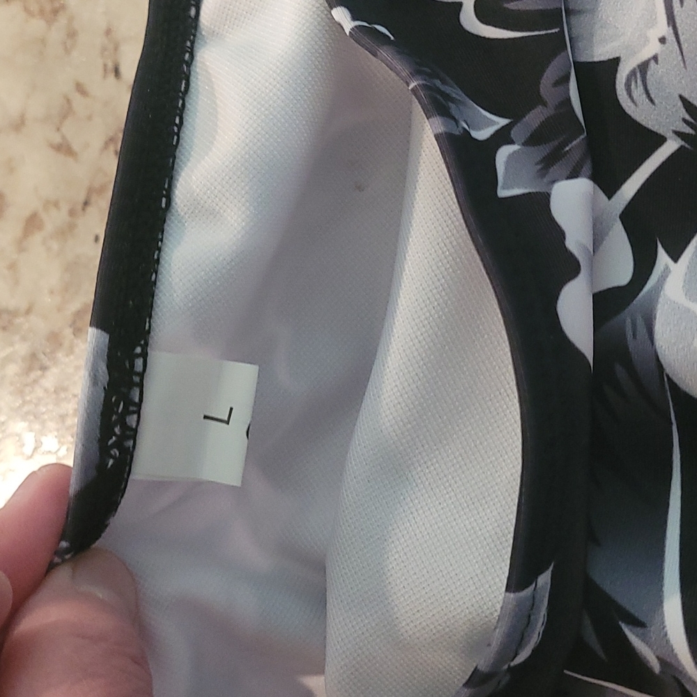 Brand New Never worn 2 Piece - Picture 3 of 4